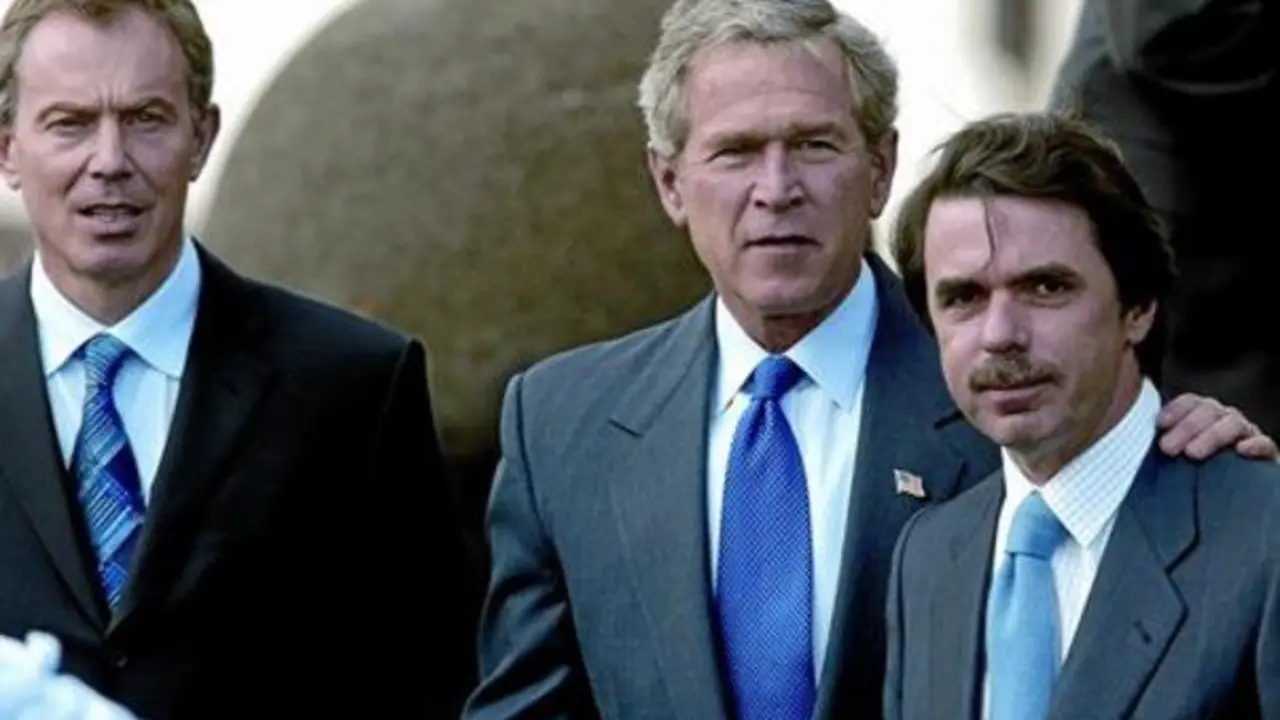 Tony Blair, George W. Bush y José María Aznar.