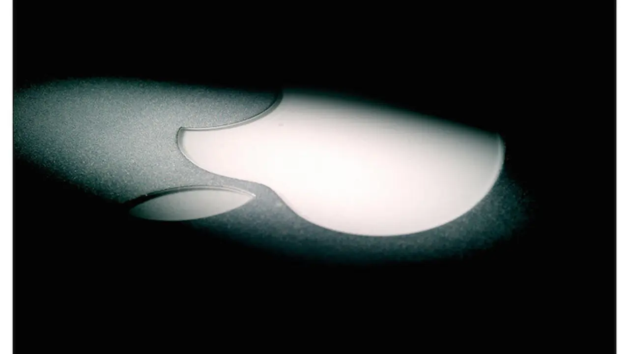 Apple. / RR SS