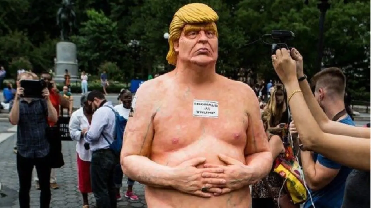 Donald Trump. Roen D. Afre