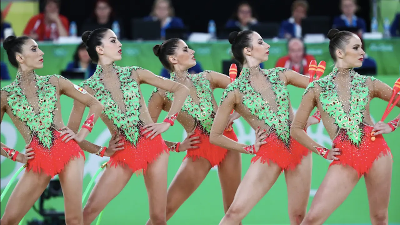 Chicas del equipo de gimnasia rítmica, medalla de plata en Río 2016. / @RFEGimnasia