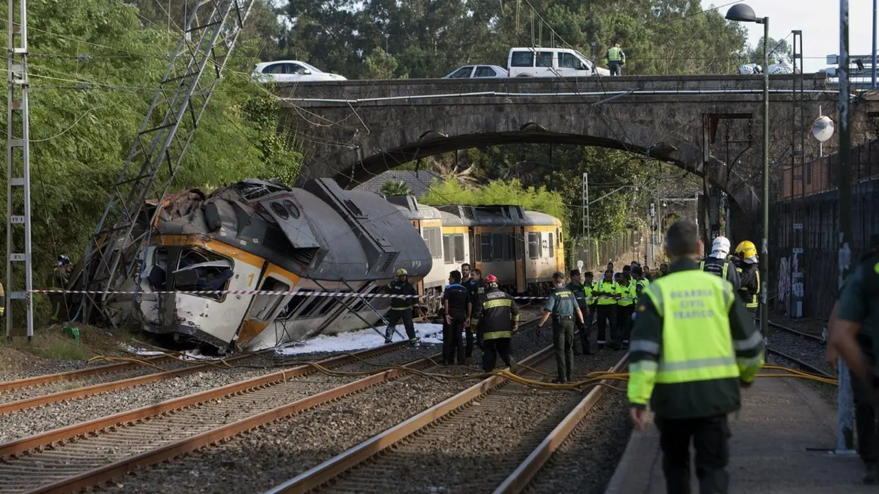 El tren accidentado en O Porriño (Pontevedra).