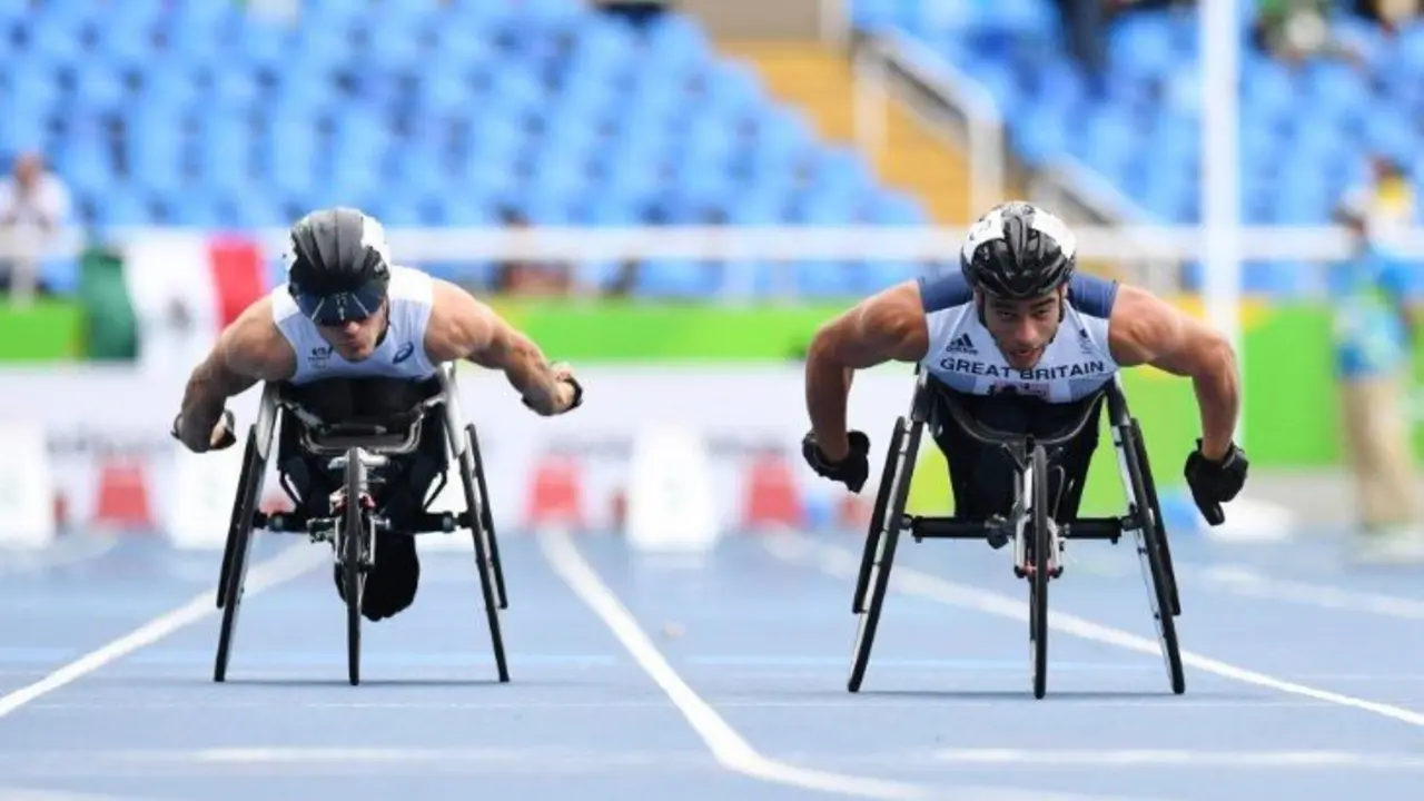 Atletas paral&iacute;mpicos en competencia. / elpais.com