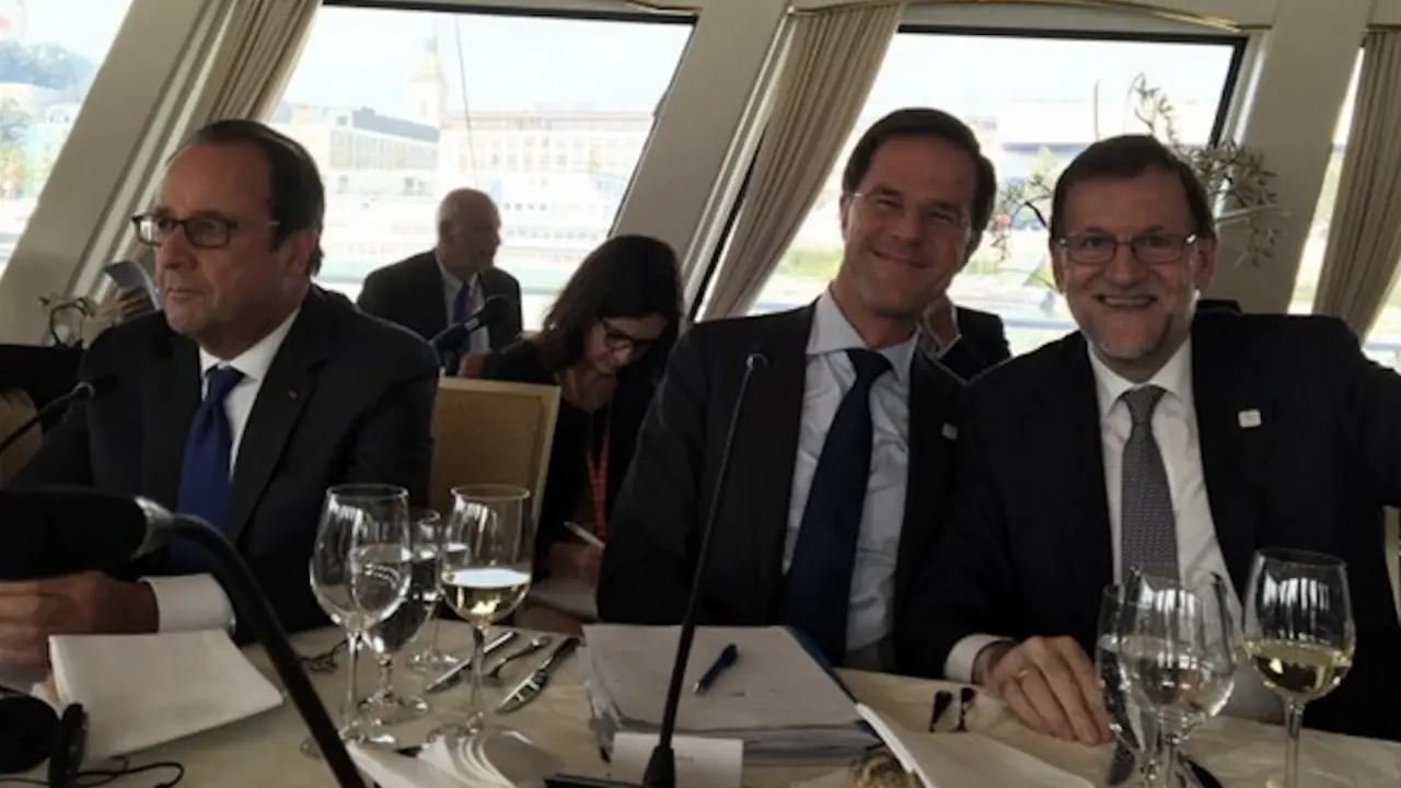François Hollande, presidente francés; Mark Rutte, primer ministro de los Países Bajos; MAriano Rajoy, presidente en funciones de España.