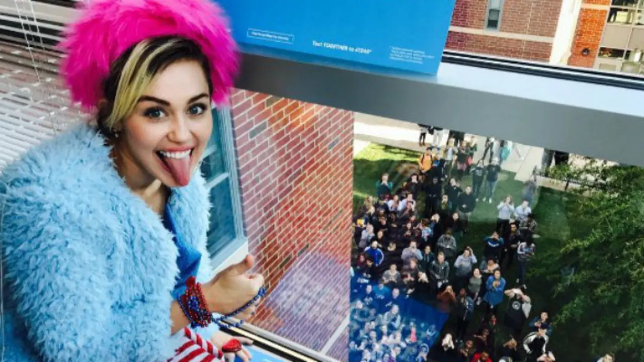Miley Cyrus en la Universidad George Mason en virginia. / Miley Cyrus Instagram