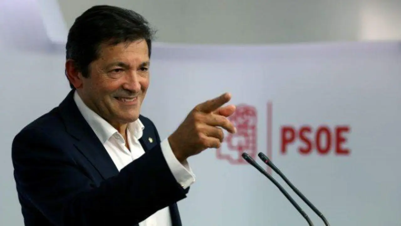 Javier Fern&aacute;ndez. / RR SS