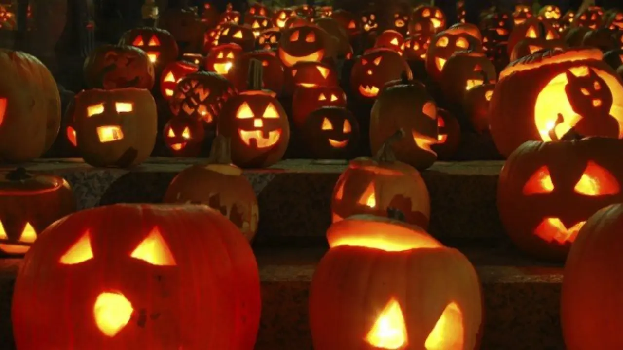 Halloween. / Vanitis