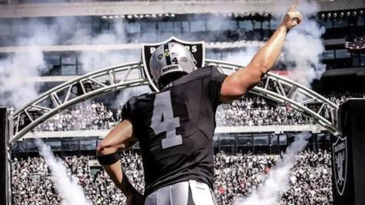Los Oakland Raiders lideran su división. : Facebook