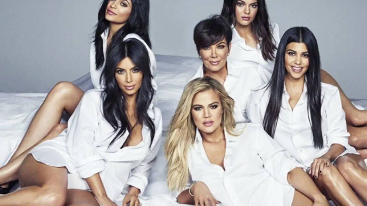 Clan Kardashian. / Fashionista
