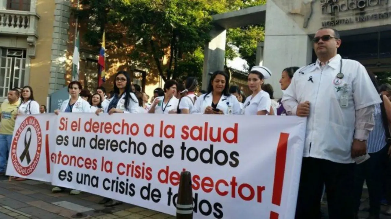 Protestas por falta de isnumos en hospitales en Venezuela. / El Universal