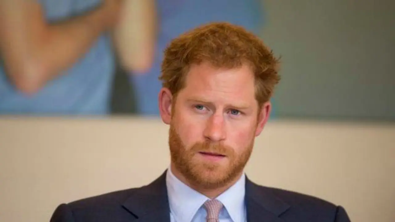 Principe-Harry-Lady-Di-AP_CLAIMA20160725_0190_28