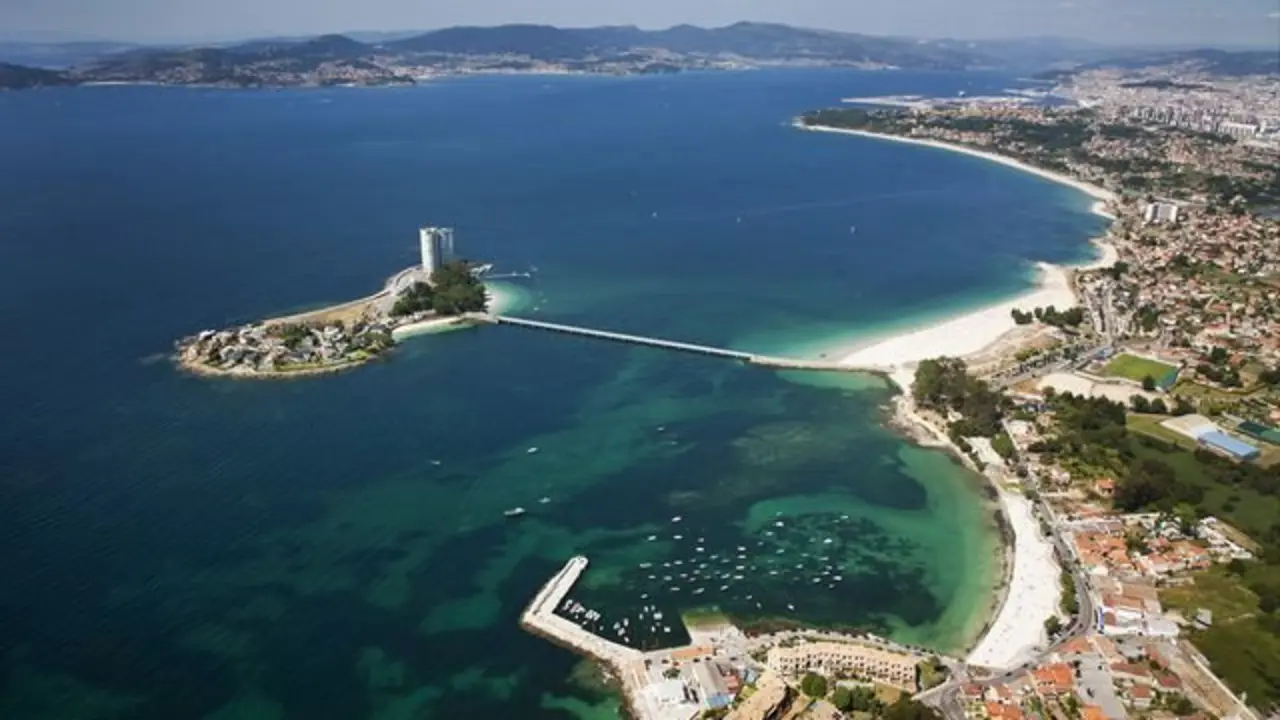 Isla de Toralla en la r&iacute;a de Vigo. Pontevedra.