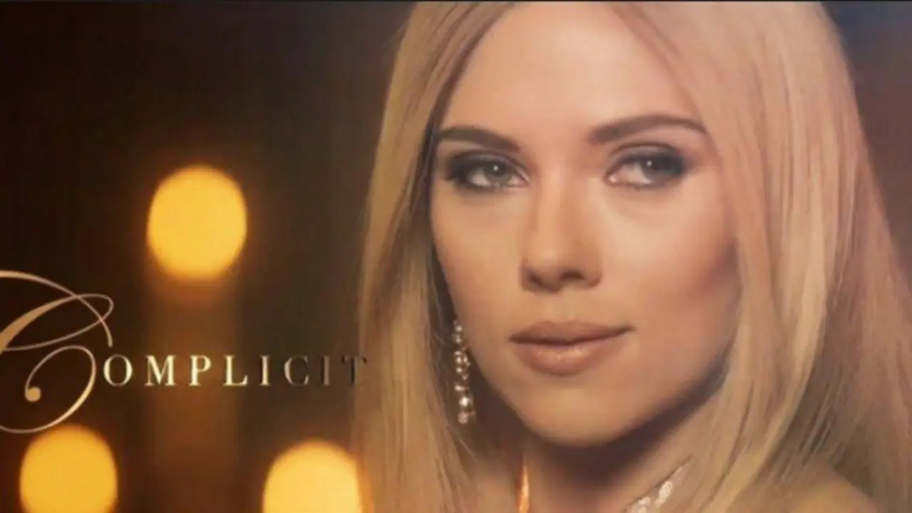 Scarlett Johannson parodia la publicidad de Ivanka Trump.