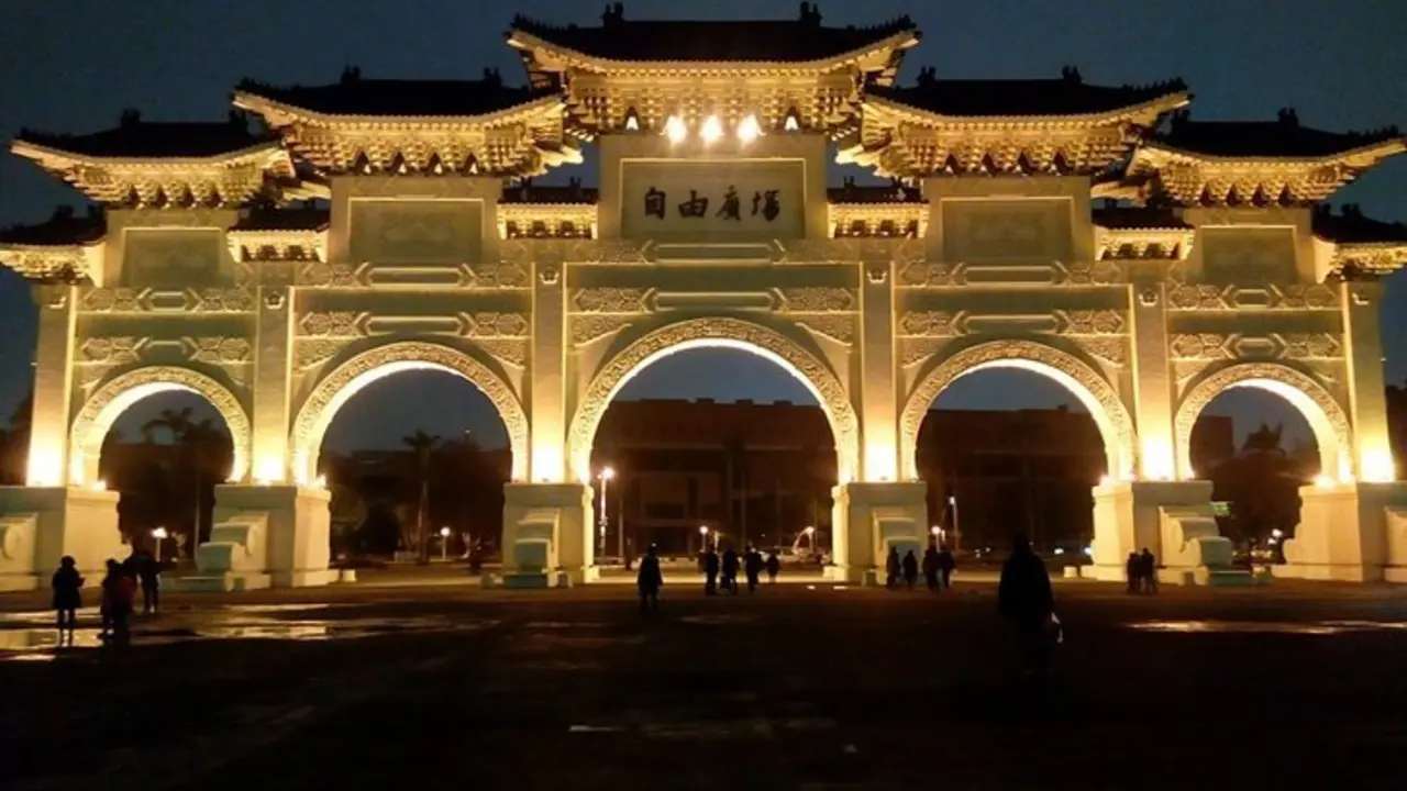 rsz_puerta_plaza_taipe