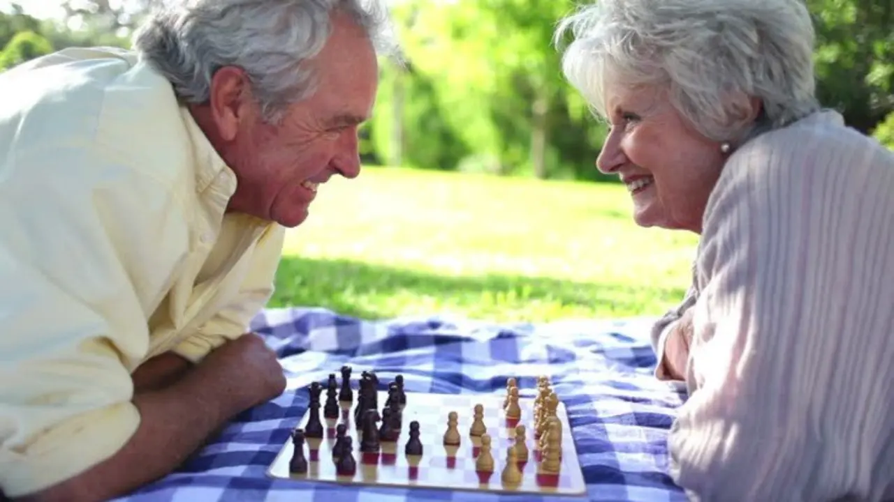 Pareja de la tercera edad / Shutterstock