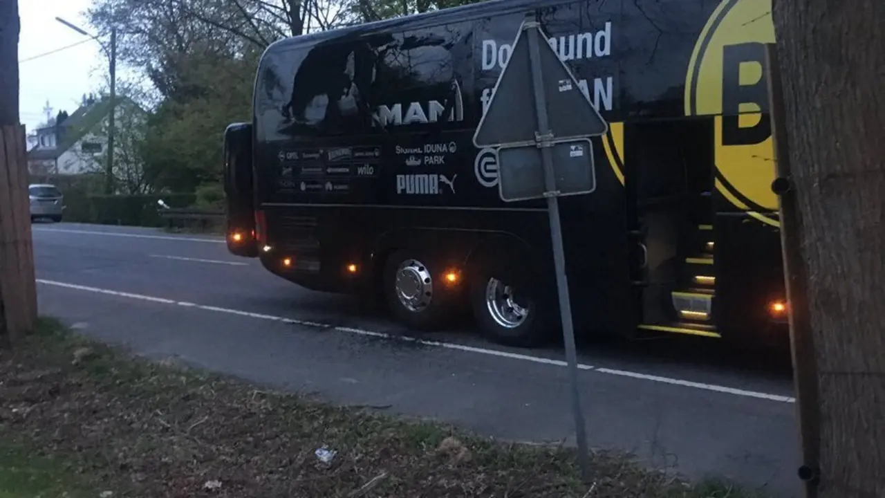 Autob&uacute;s del Borussia Dortmund. / Twitter