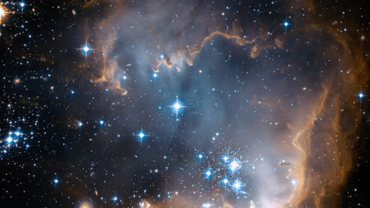 Estrellas reci&eacute;n nacidas, NGC 602 del a&ntilde;o 2007. / Hubble