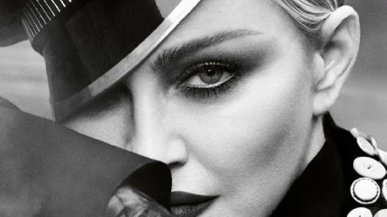 Madonna. Twitter.
