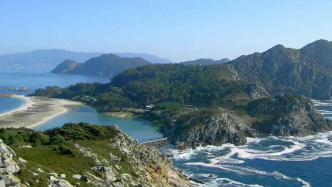 Parque Nacional Illas Atl&aacute;nticas. / RR SS