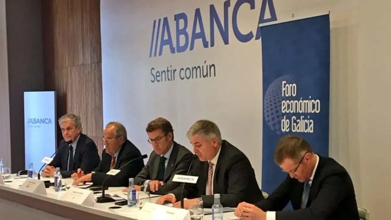 José Luis Gómez, Emilio Pérez Nieto, Alberto Núñez Feijóo,  Santiago Lago y Pedro Veiga Fernández. / Mundiario