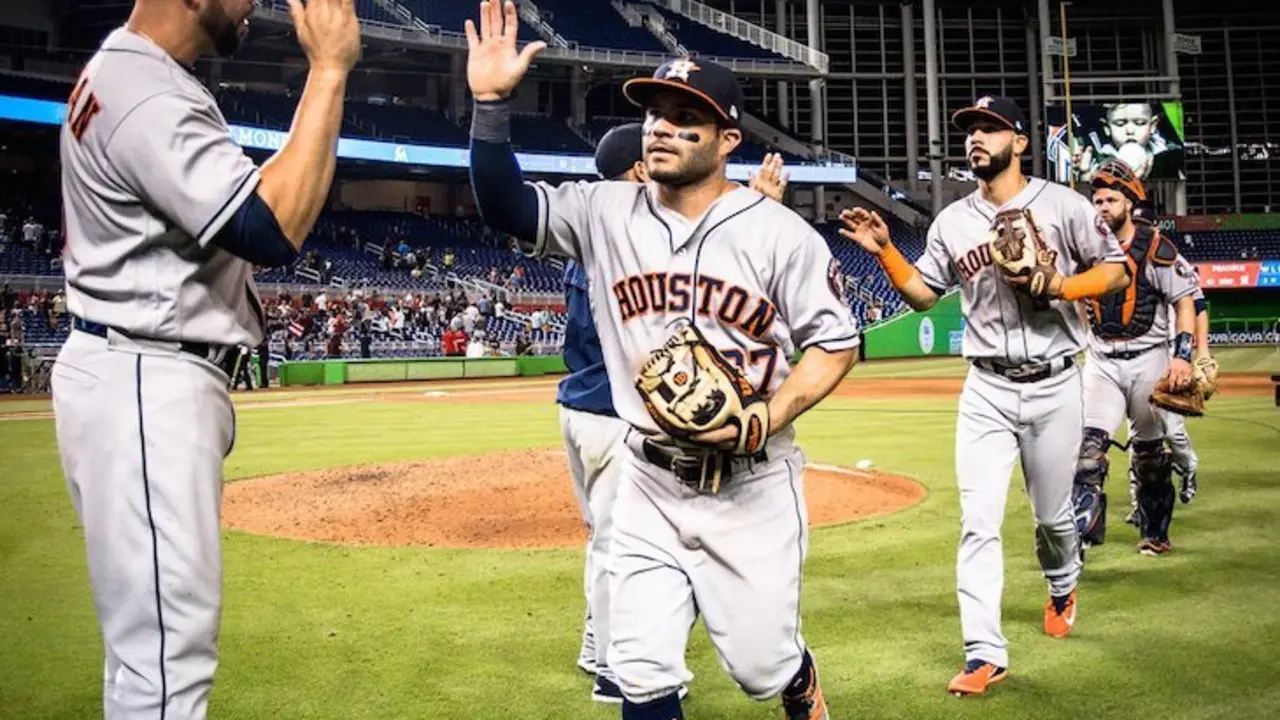 Los Astros de Houston celebran tras ganar un partido. / Twitter