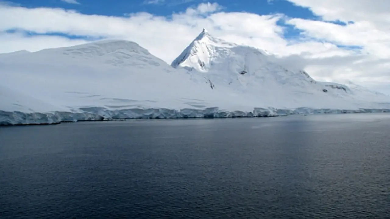Corriente ant&aacute;rtica. / RR.SS.
