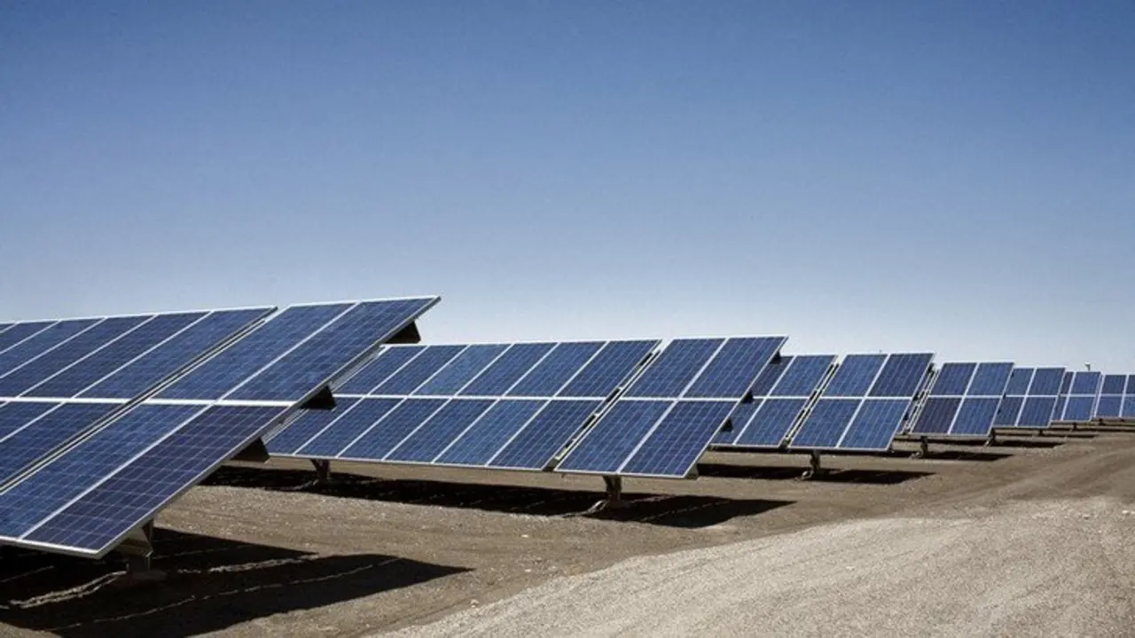 Paneles de energía solar. / RR SS