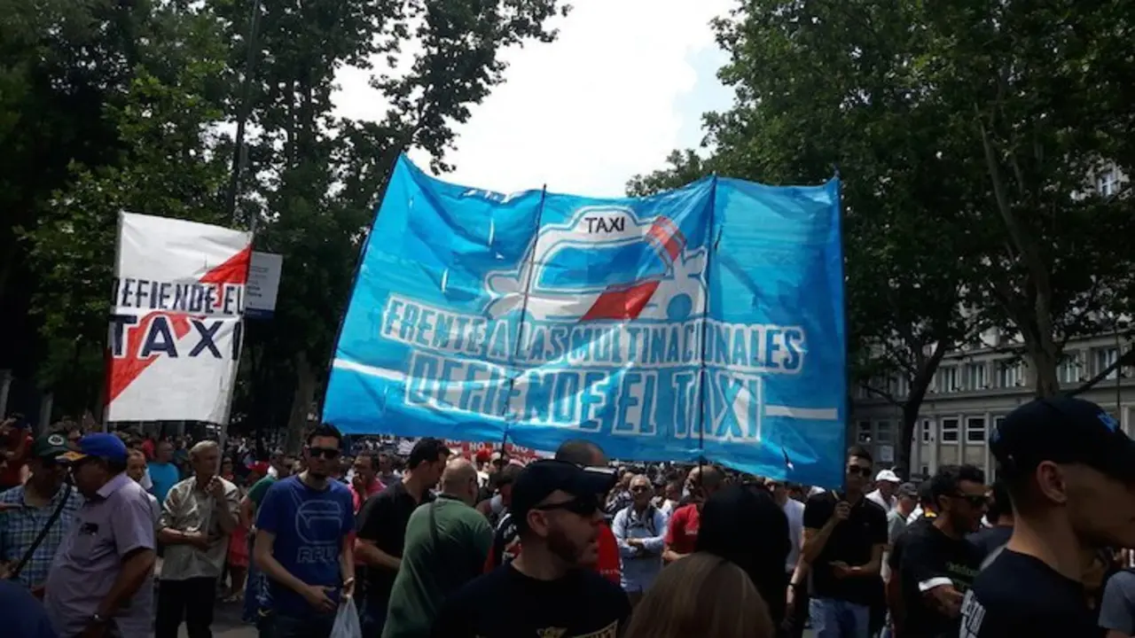 Protesta de taxistas esta semana en Espa&ntilde;a. / Twitter