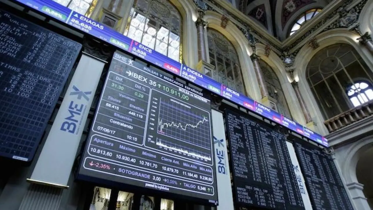 Pantallas de la Bolsa de Madrid. / Twitter