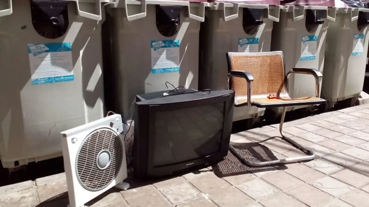 Basura / Francisco Pu&ntilde;al Suarez