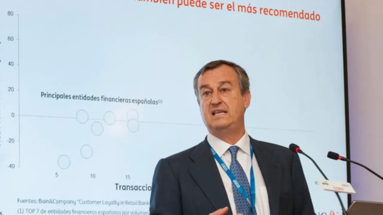 C&eacute;sar Gonz&aacute;lez Bueno. / APIE
