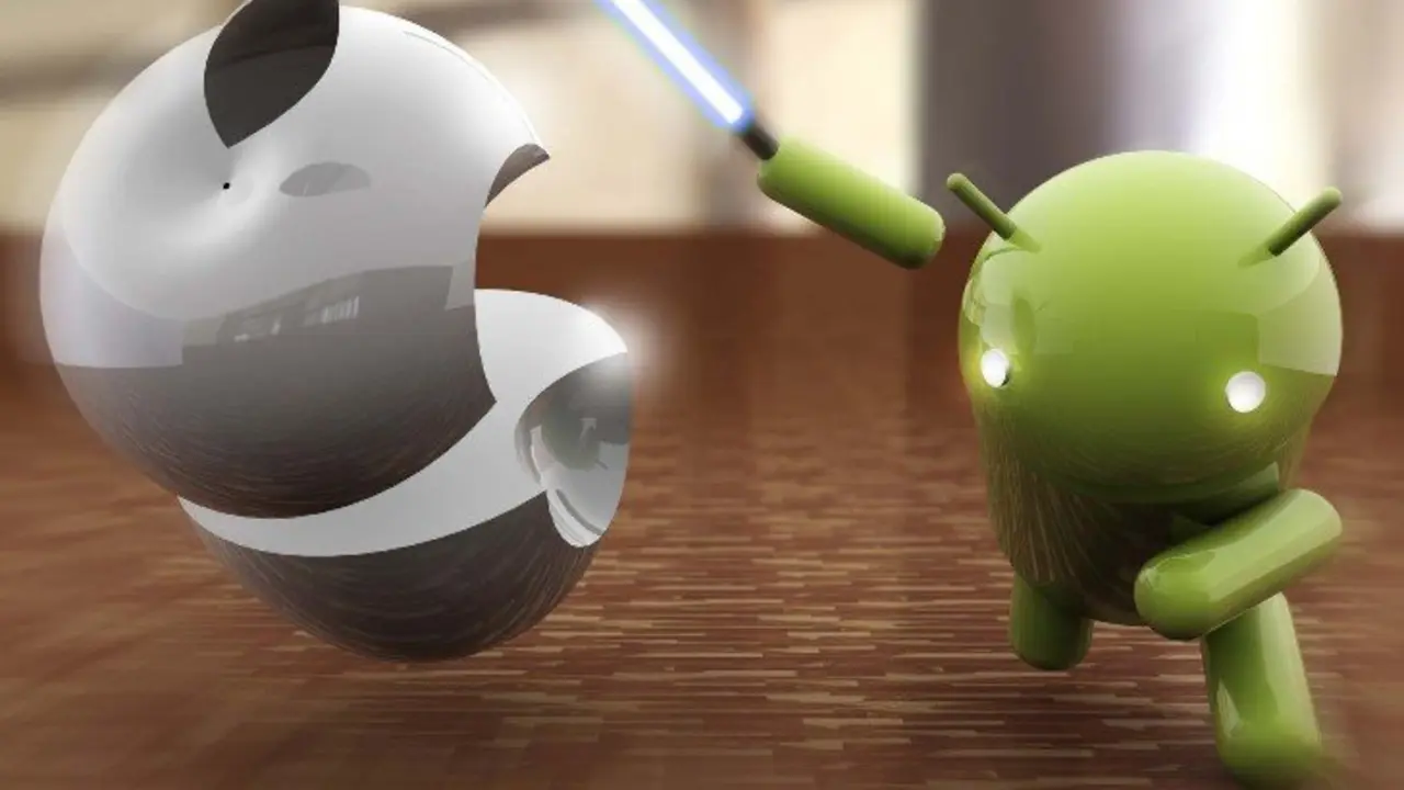 Apple y Android batallan por el liderazgo de los smartphones. / RRSS