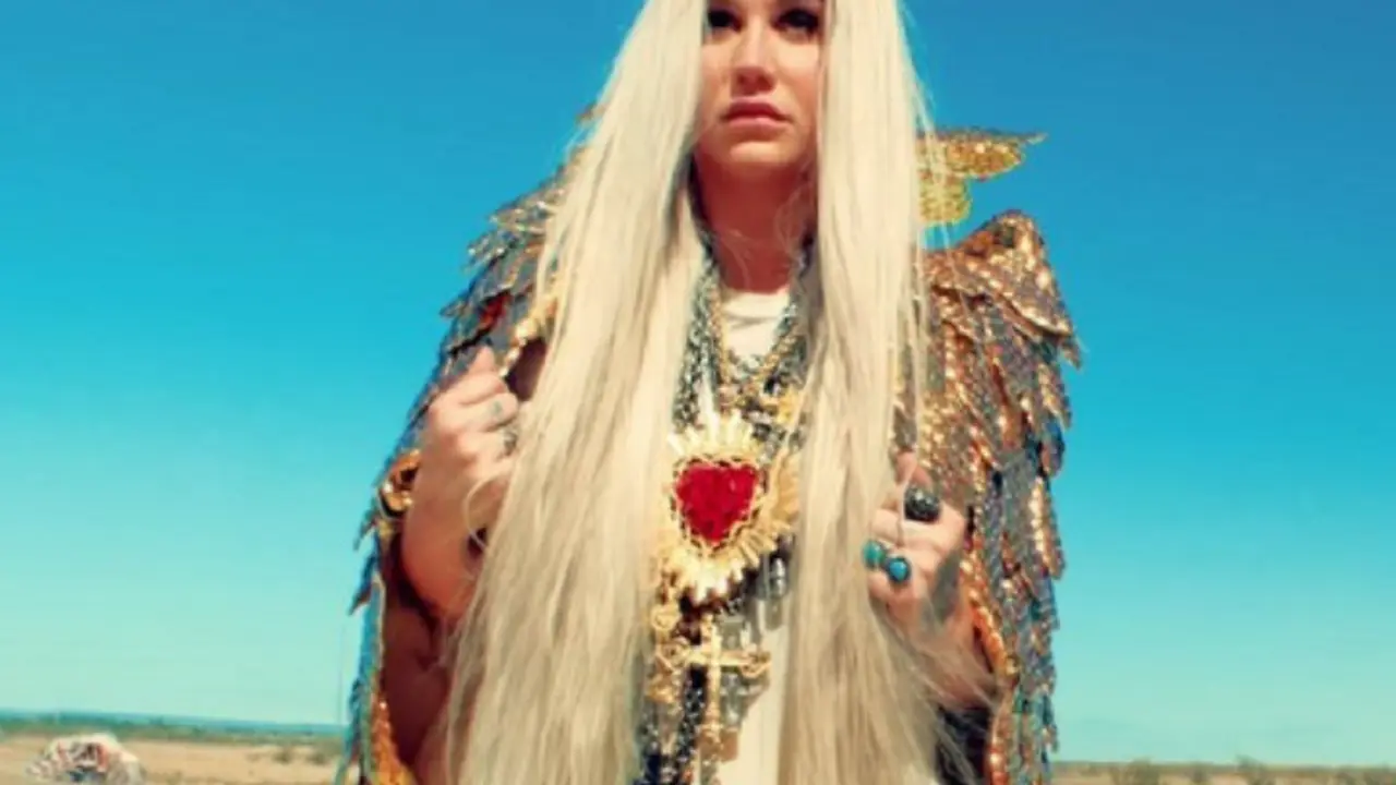 Kesha, cantante. YouTube.