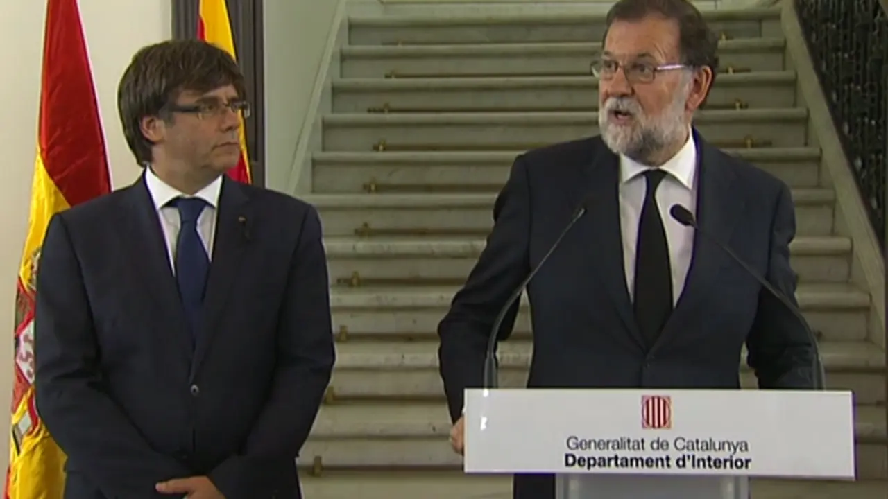 Carles Puigdemont y Mariano Rajoy. / TV
