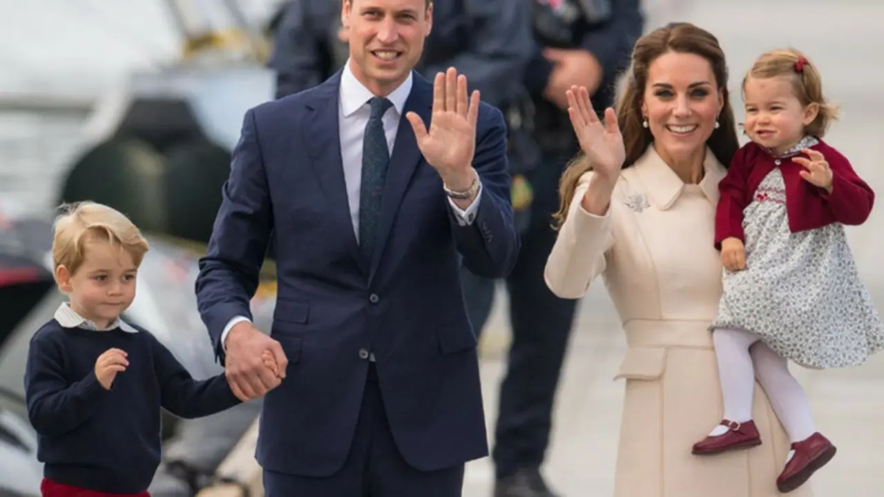 Guillermo y Catalina, duques de Cambridge con sus hijos George y Charlotte.