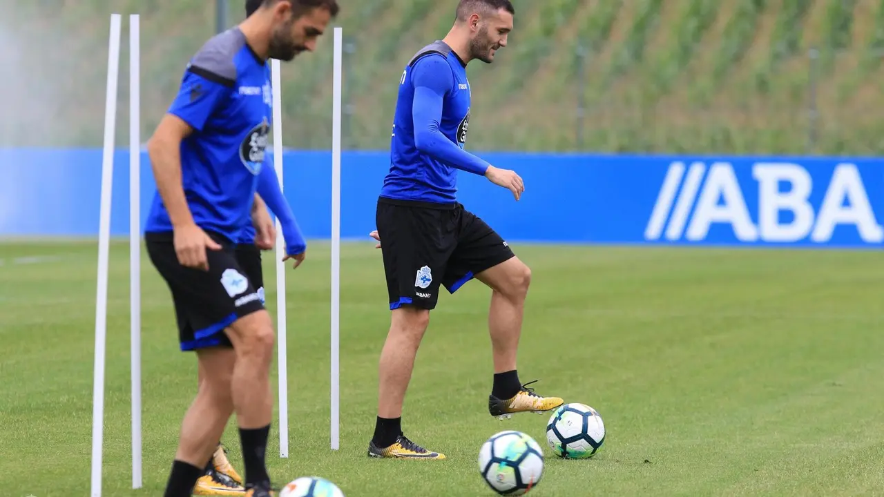 Lucas Pérez, en un entrenamiento.