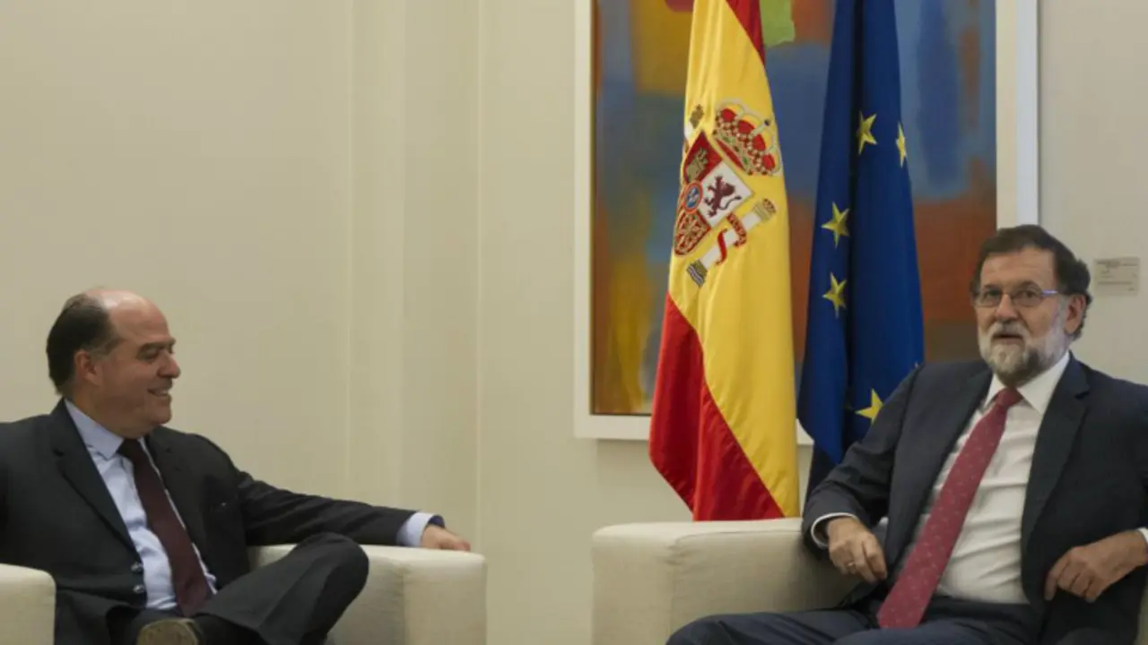 Julio Borges, presidente de la Asamblea Nacional de Venezuela y Mariano Rajoy, presidente del Gobierno espa&ntilde;ol. Twitter