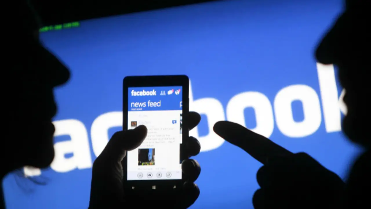 Facebook. / RR SS