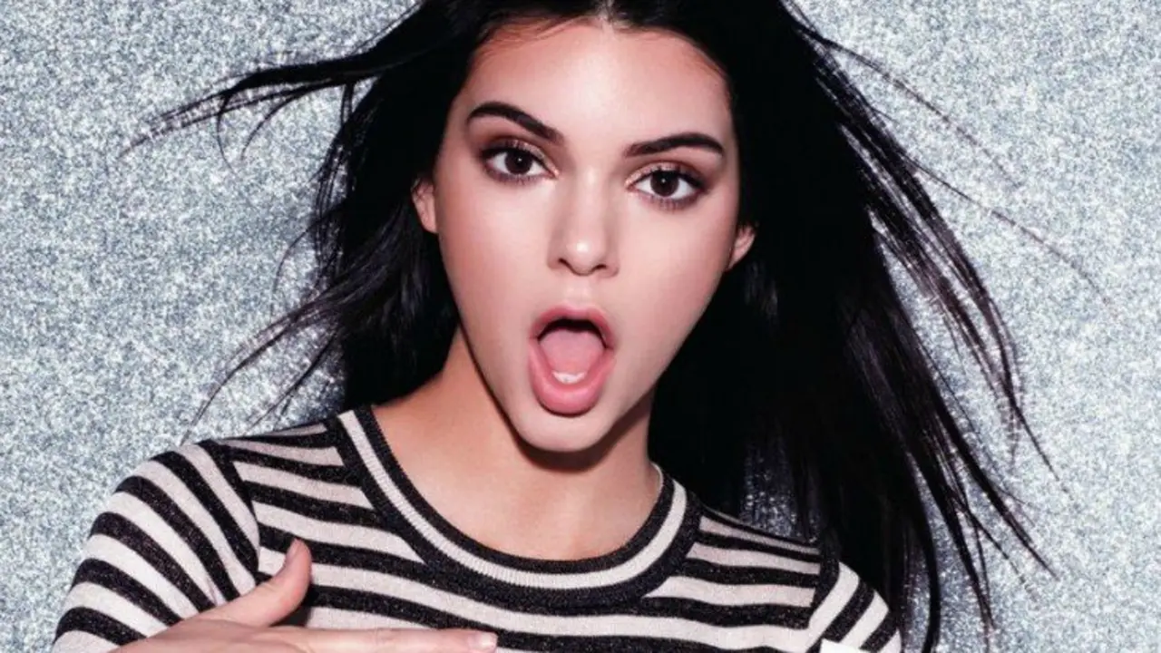 Kendall Jenner, modelo y empresaria. racked.com