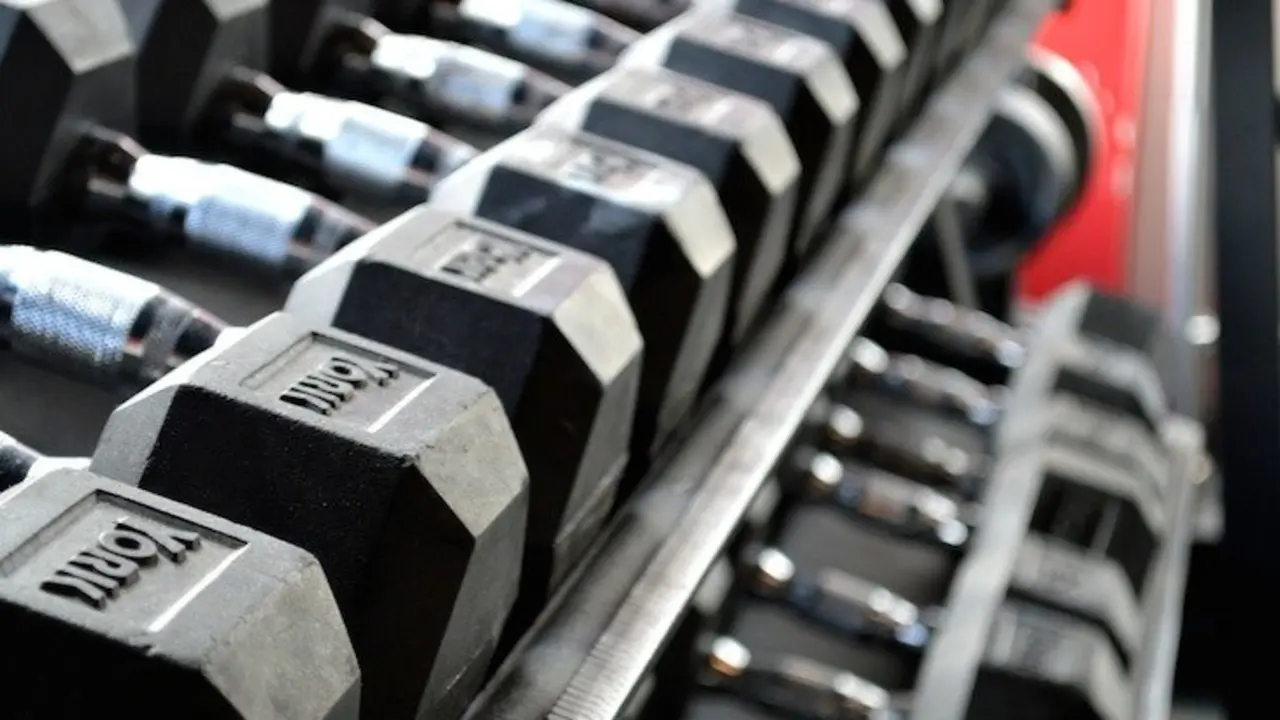 Mancuernas de gimnasio.