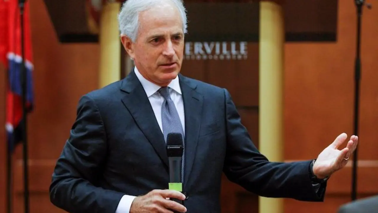 Bob Corker, senador por el Partido Republicano. / Twitter-Noticieros Televisa