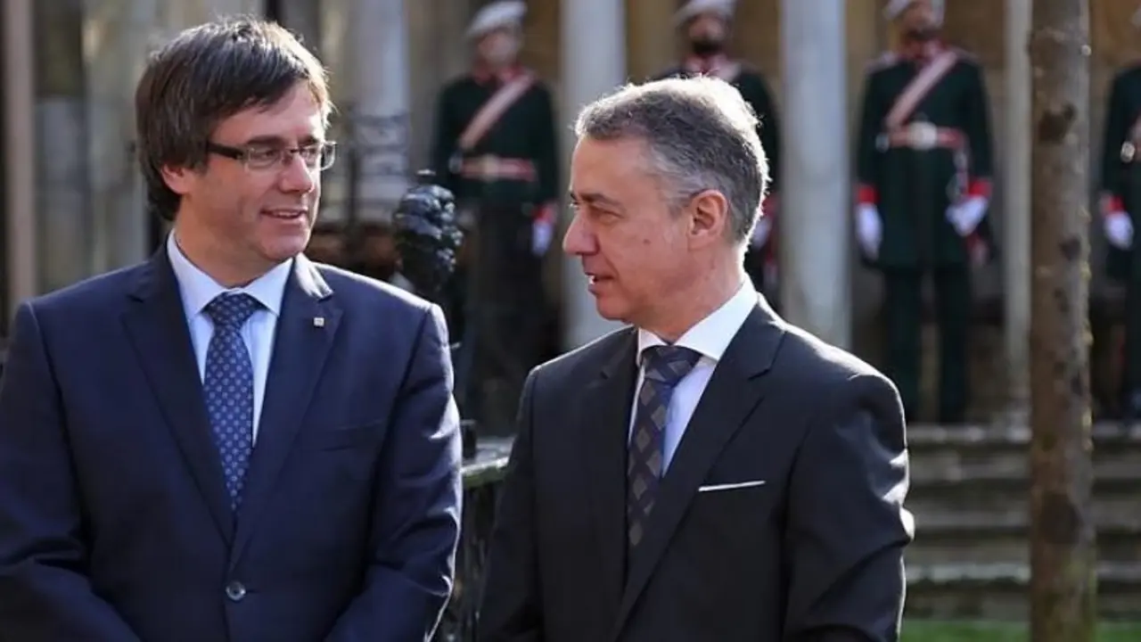 Carles Puigdemont e Íñigo Urkullo. / La Vanguardia