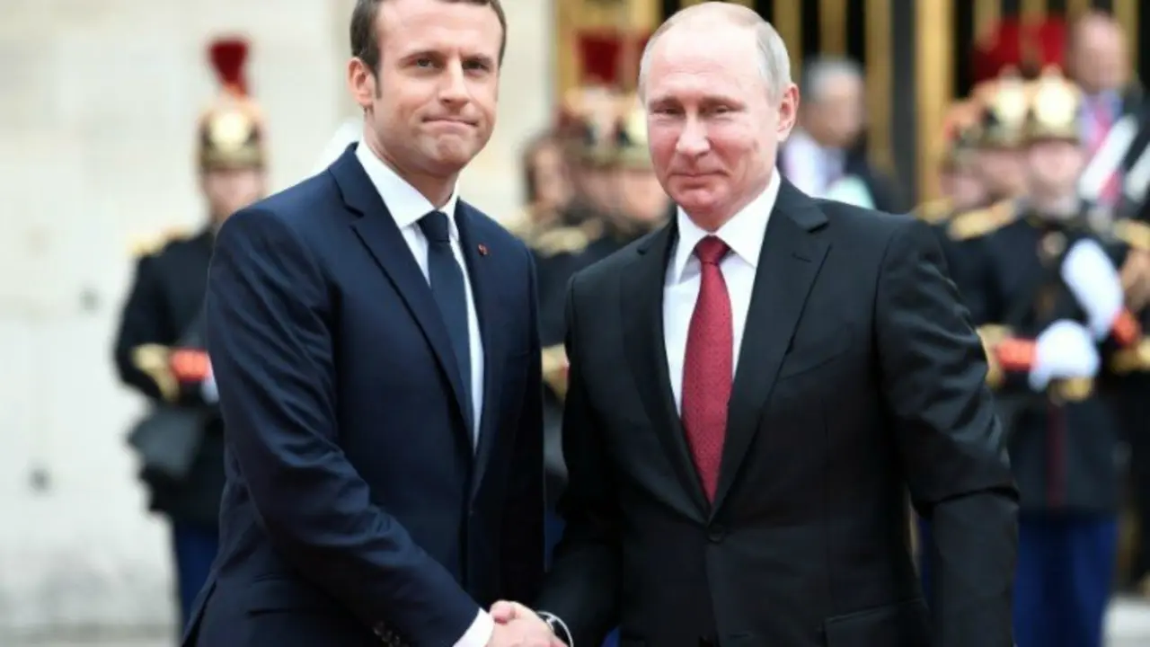 Emmanuel Macron, presidente de Francia y Vladimir Putin, presidente de Rusia. CDN Digital