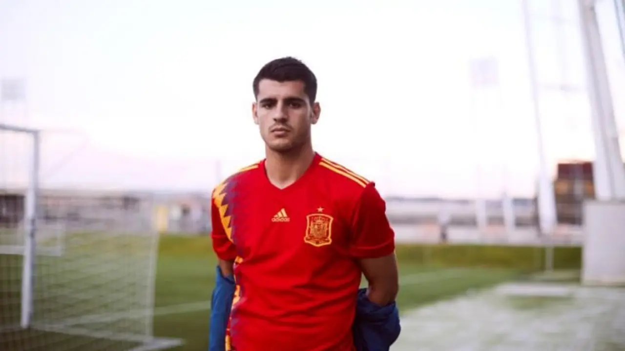 Morata con la camiseta de Espa&ntilde;a. / Adidas