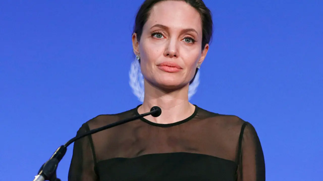Angelina Jolie, actriz/ TW