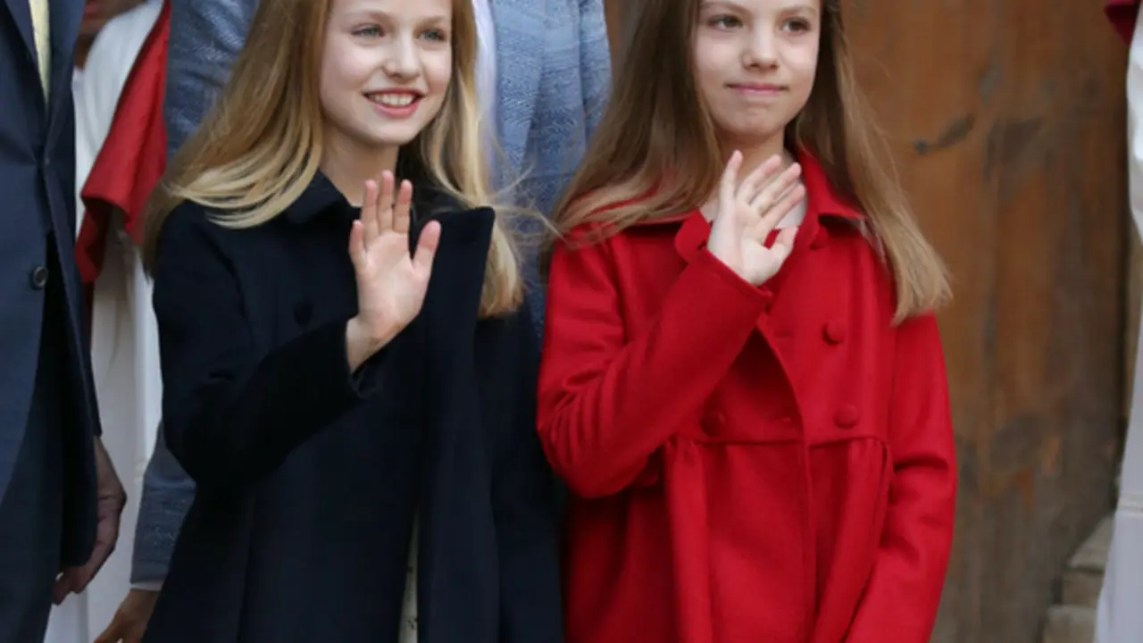 Leonor, princesa de Asturias y la Infanta Sof&iacute;a de Borb&oacute;n. Instagram.