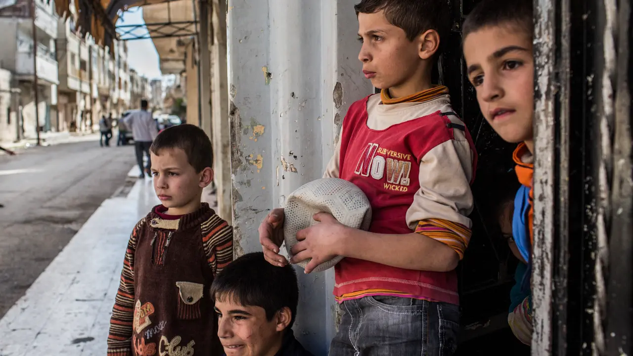 Ni&ntilde;os sirios refugiados