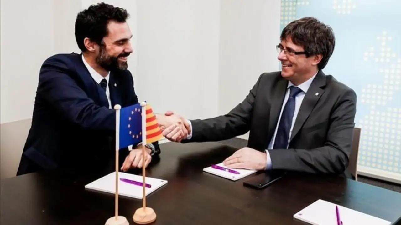 Roger Torrent y Carles Puigdemont.