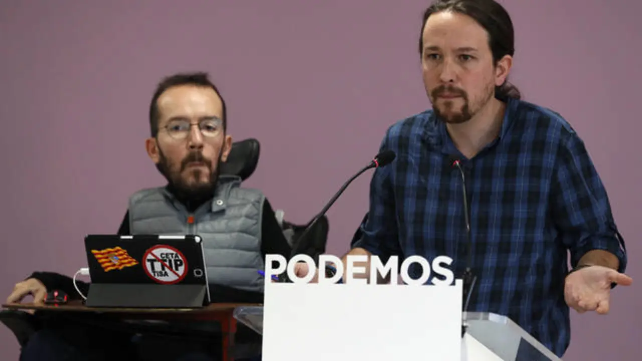 Pablo Echenique y Pablo Iglesias, de Podemos. / Archivo