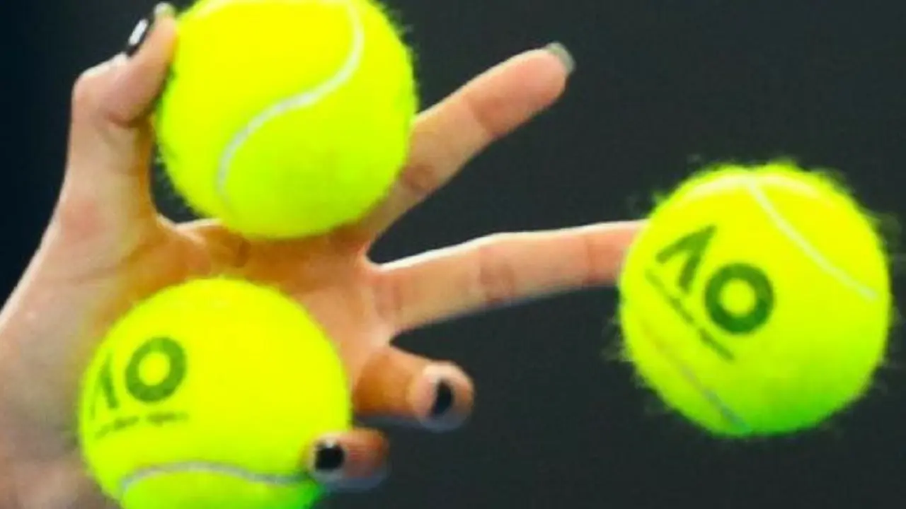 Pelotas de Tenis. / Bbc