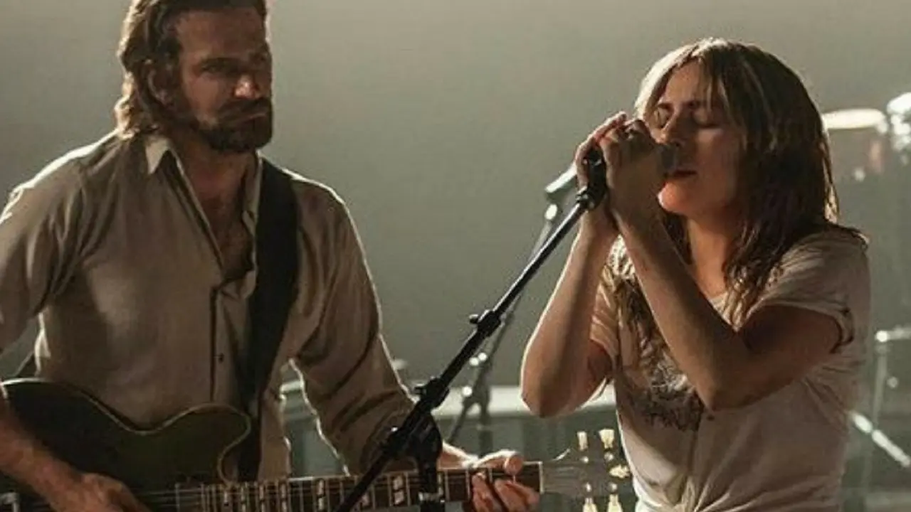 Bradley Cooper, actor; y Lady Gaga, cantante y actriz. Productora.
